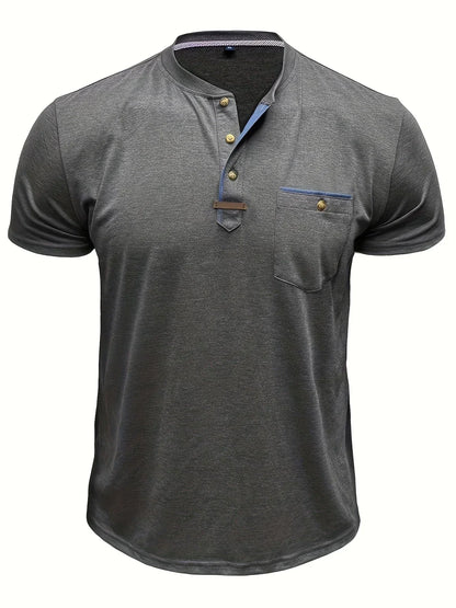 T-shirt elegante con colletto rotondo e tasca